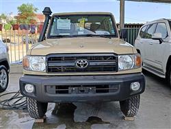 Toyota Land Cruiser 70 Pickup